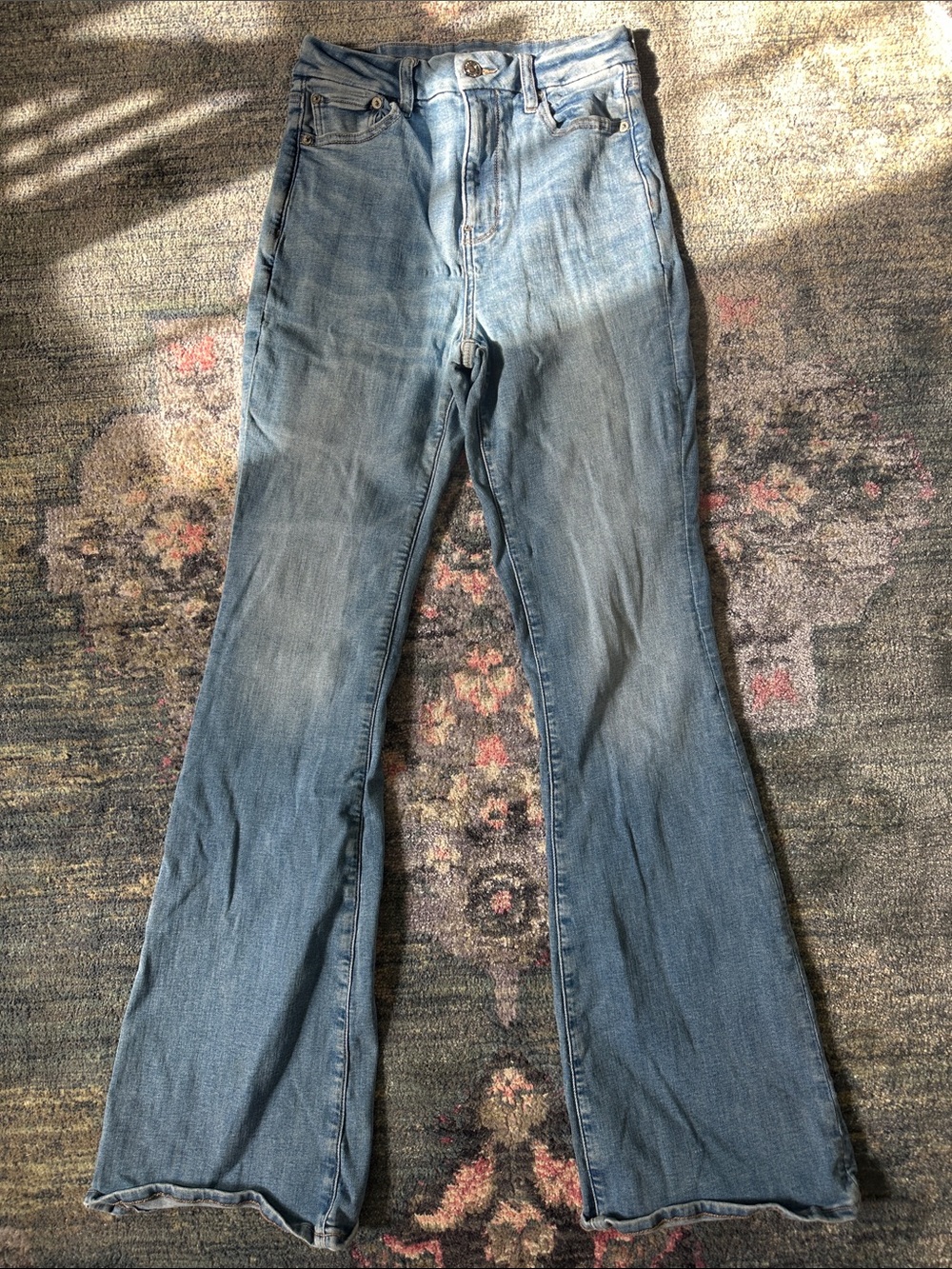 American Eagle Outfitters Light Blue Curvy Super High-Rise Flare Jeans 2L Cute!